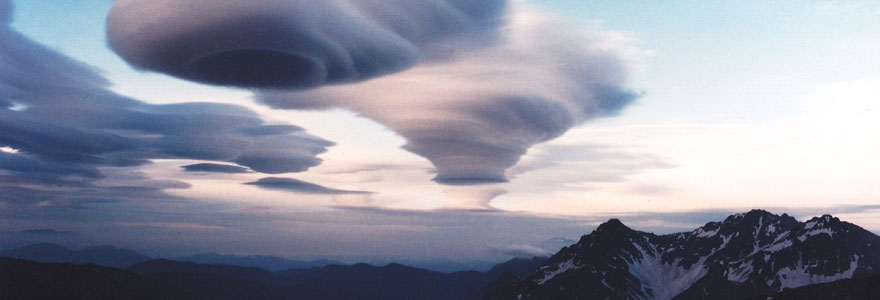 lenticular-clouds